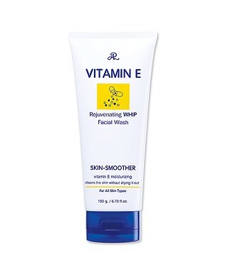 sua-rua-mat-duong-am-vitamin-e-moisturizing-facial-wash-thai-lan
